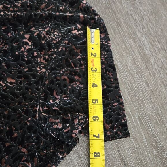 Free People Velvet Teddy Burnout Top Size Medium NWT - Picture 14 of 14